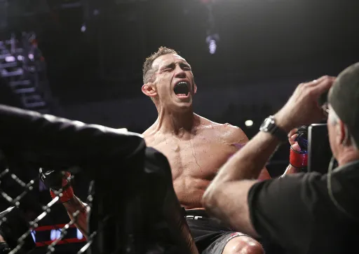 UFC увеличили бонусные выплаты после публичной просьбы Фергюсона