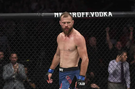Серроне проиграл Мороно техническим нокаутом на UFC on ESPN 24
