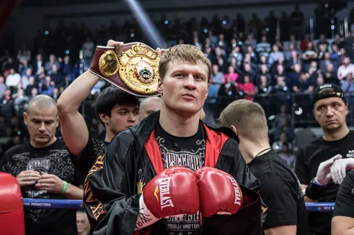 Олимпийский чемпион по боксу Чахкиев прокомментировал завершение карьеры Поветкина