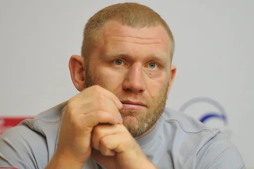 Александр Емельяненко – о Харитонове: одно время он в казино в Сочи сидел – весь свой гонорар там спускал