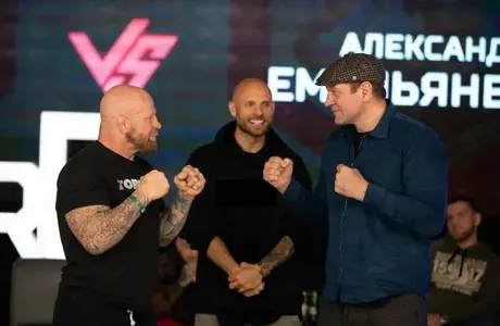 Александр Емельяненко и Джефф Монсон провели заключительную битву взглядов