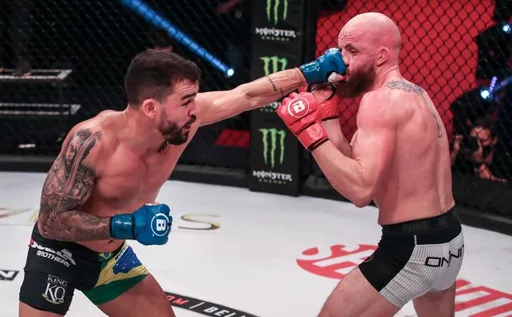 Патрики Фрейре: если Bellator решит свети меня с Эй Джеем Макки, я с радостью изобью его