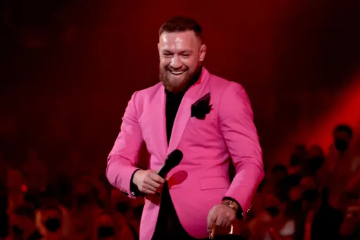 Макгрегор просит увеличить бонусы турнира UFC 273