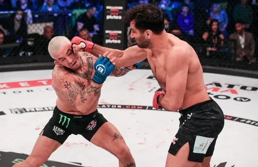 Хабиб поздравил Мусаси с победой над Вандерфордом на Bellator 275