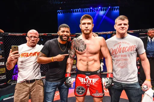 Эблин нокаутировал Мадрида в первом раунде на турнире Bellator 258