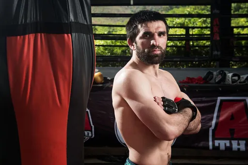 Юсуп Саадулаев проиграл Стивену Ломану на турнире ONE Championship