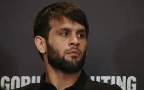 Гаджи Рабаданов вошел в топ-10 рейтинга легковесов Bellator