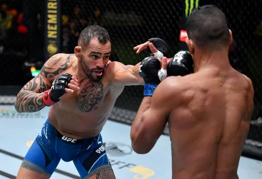 Понзиниббио единогласным решением победил Баезу на UFC Fight Night 189