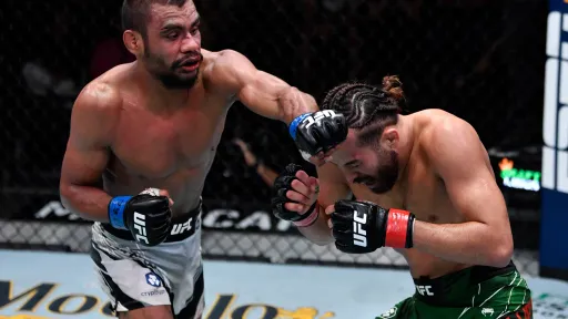 Пайва победил Филлипса решением судей на UFC on ESPN 27