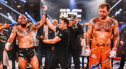 Андрей Корешков: Александр Емельяненко опозорился в бою с Марсио Сантосом