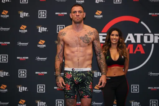 Боец Bellator Шиллинг нокаутировал пьяного мужчину в баре