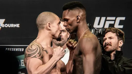 Титульный реванш в среднем весе UFC. Где смотреть бой Исраэль Адесанья — Роберт Уиттакер 13 февраля