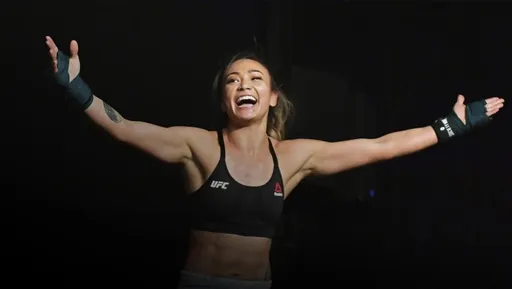 Боец UFC Уотерсон удивила поклонников танцем