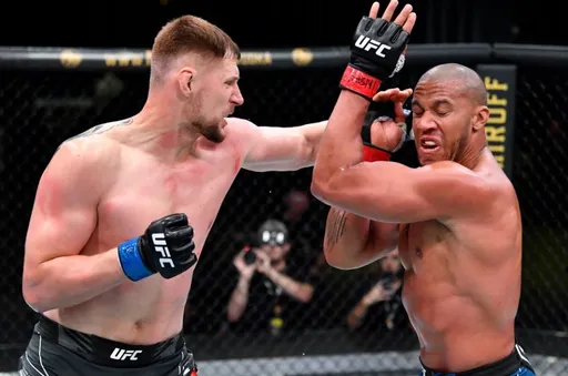 Результаты и бонусы турнира UFC Fight Night 190