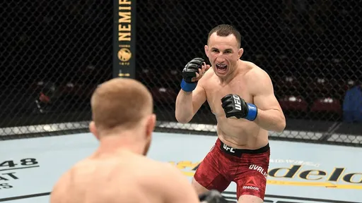 Двалишвили прокомментировал шестую победу подряд в UFC