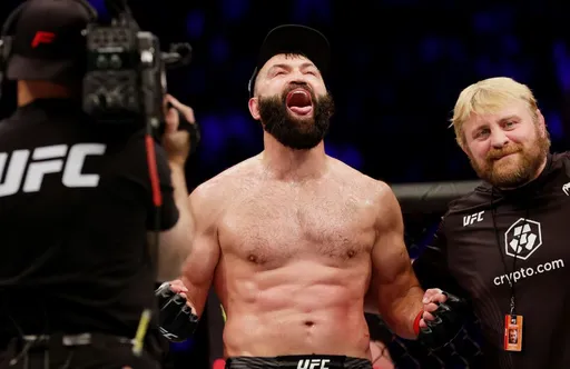 Андрей Орловский вышел на второе место по количеству побед в UFC