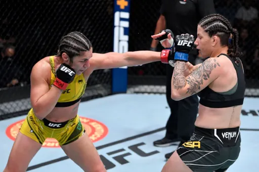 Экс-претендент на чемпионский титул UFC Бет Коррейя завершила профессиональную карьеру