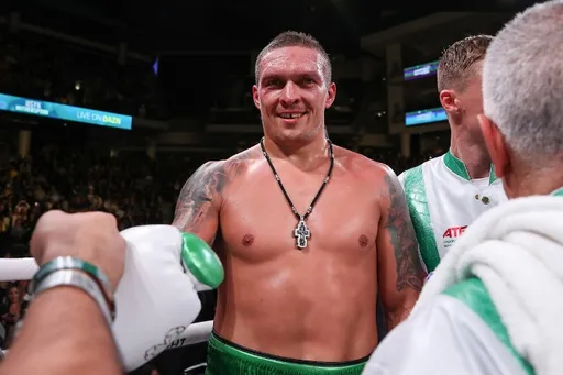WBO официально санкционировала поединок Усик – Джошуа