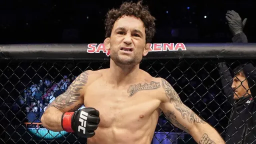 Бой Фрэнки Эдгара и Марлона Веры состоится 6 ноября на UFC 268