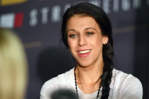 Йоанна Енджейчик подписала новый контракт с UFC