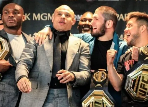 Али Абдель-Азиз ударил Диллона Дениса на UFC 268