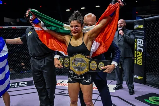 Лупита Годинес подписала контракт с UFC и встретится с Джессикой Пенне
