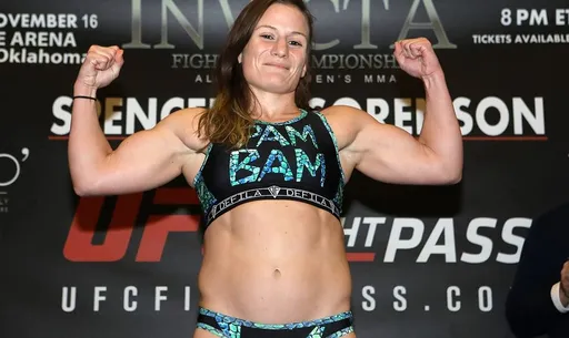 Бывшая чемпионка Invicta FC Соренсон дебютирует в Bellator 13 августа