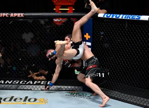 Стали известны результаты турнира UFC on ESPN 26