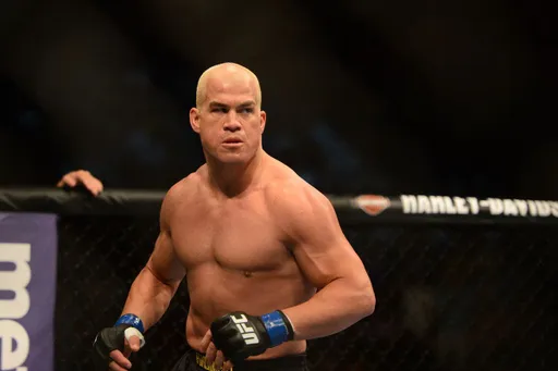 Член Зала славы UFC Тито Ортис бросил вызов Логану Полу