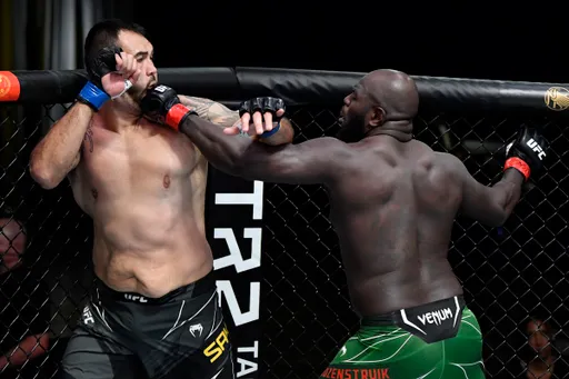 Опубликован список медицинских отстранений участников турнира UFC Fight Night 189