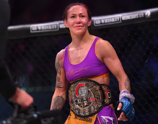 Титульный поединок Крис Сайборг – Шинейд Кавана состоится 12 ноября на Bellator 271