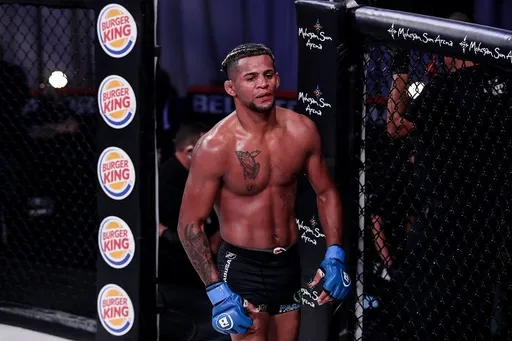 Микс встретится с Галлахером на Bellator 258