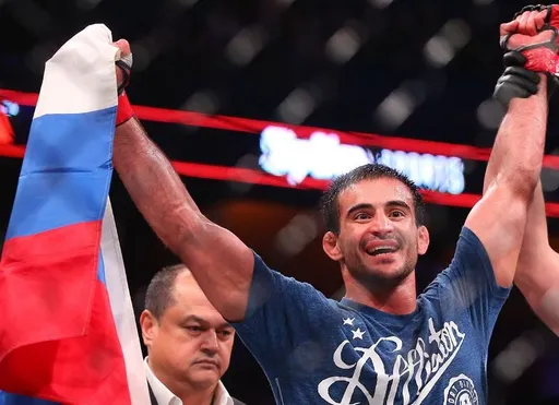Корешков: если у меня будет шанс подраться с Амосовым за чемпионский пояс, то 100% я им воспользуюсь