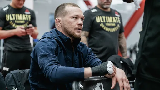 Ян прокомментировал решение UFC заменить Стерлинга на Сэндхагена
