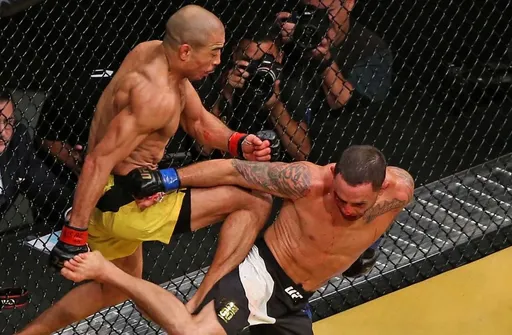 Бой Жозе Альдо – Роб Фонт состоится 4 декабря на UFC Fight Night