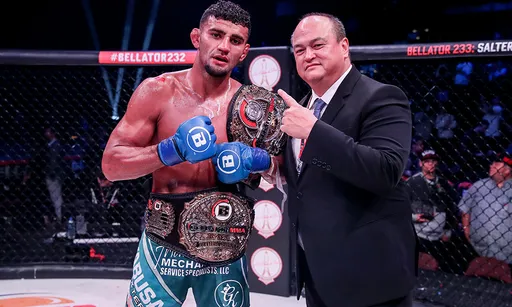 Бой Дуглас Лима — Амосов состоится на Bellator 260