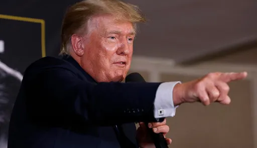 Трамп прокомментировал победу Белфорта, нокаутировавшего Холифилда