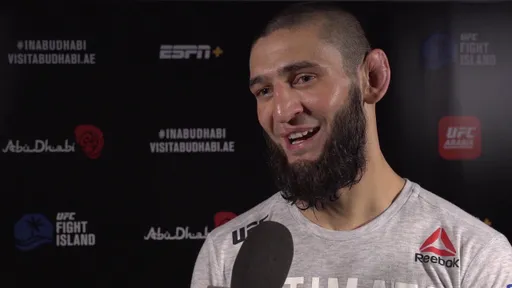 Чимаев получил награду от UFC за лучший дебют года