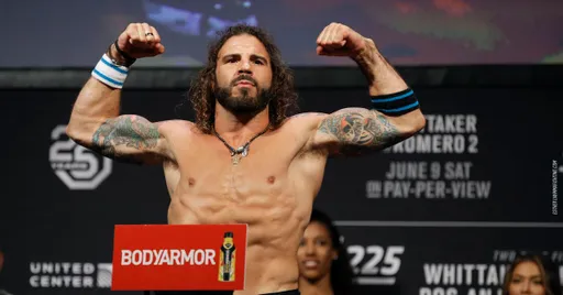 Клэй Гуида победил Леонардо Сантоса сабмишном на UFC on ESPN 31