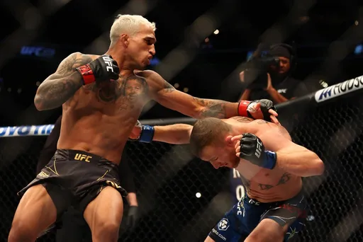 Стали известны результаты турнира UFC 274: Оливейра – Гейджи
