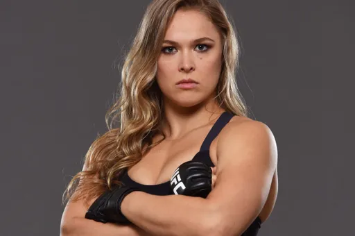 Легенда UFC Ронда Роузи объявила о своей беременности