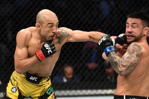 Чейл Соннен прокомментировал победу Альдо на UFC 265