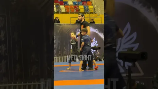 Удосрочил за 15 секунд: быстрая победа на турнире по грэпплингу DCC Championship