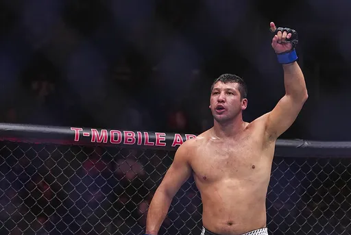 Нургожай победил Тобиаса решением судей на турнире UFC 326