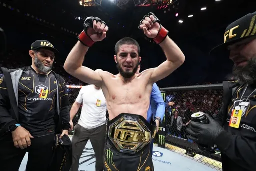 Махачев расположился на втором месте в рейтинге P4P от Fight Matrix, не сумев обойти Нганну