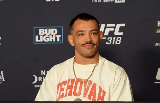 Дэн Иге намерен нокаутировать Патрисио Фрейре на турнире UFC 318