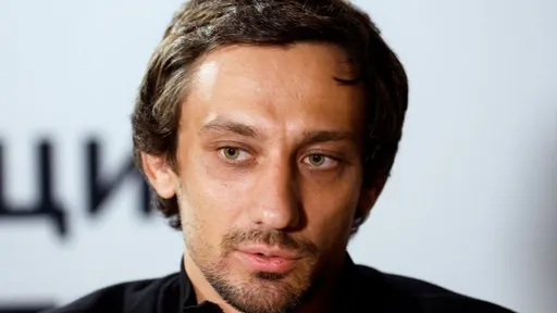Глава RCC Клименко сообщил о задержании бойца BKFC Шримуана за кражу дорогих часов в Шереметьево