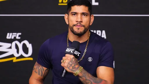 Перейра заявил, что хотел бы выступить на турнире UFC 305 в Австралии