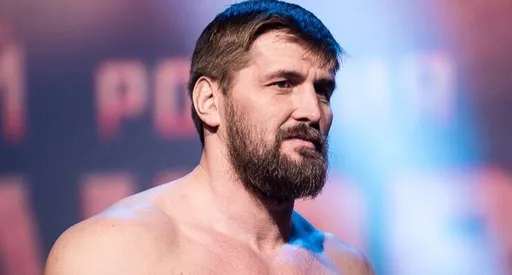 Минаков: Bellator готов дать возможность выступать в России пока есть сложности с получением американской визы