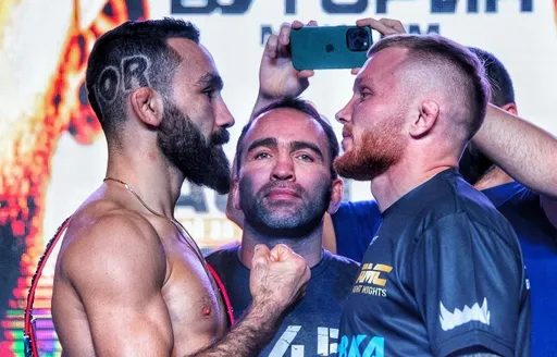 Асатрян победил Кондратьева на AMC Fight Nights 116 и защитил титул чемпиона в наилегчайшем весе